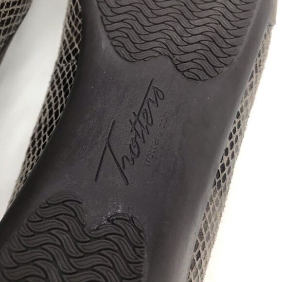 Trotters SHARP Brown Leather Faux Reptile Design Cushioned Slip On Ballet Flat - Picture 15 of 16